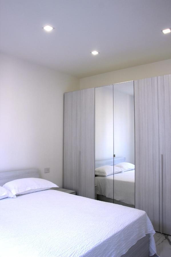 Dreamich - Scavi Romani Apartment Desenzano del Garda Exterior foto